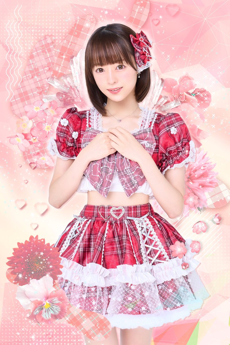 mabu_official's tweet photo. 【新アー写公開】

----------♡----------

❤️りりあ( @riria__1013 )
❤️担当カラー　赤
❤️天真爛漫キラキラアイドル✨️

『 子犬系女子は好きですか？🐶』

----------♡----------

明日12:00に全体アー写公開✨

#まぶだちゅ #ゼロプロ https://t.co/MjTupkCRJ5