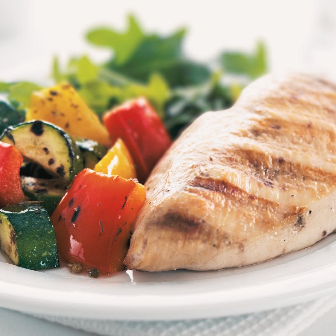 🥗 Nutrition is key to PTSD recovery. A balanced diet rich in Omega-3s, fruits, and vegetables supports mental health and reduces symptoms of depression and anxiety (source: NIMH). Fuel up and keep pushing forward. 💪 #WarriorWOD #NutritionForSuccess #PTSDRecovery