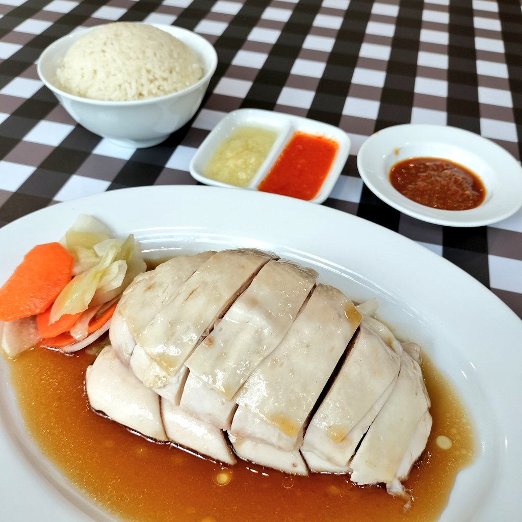 andyoume's tweet photo. タイ料理に飽きたら、シンガポール料理がある。最高。 https://t.co/zaAoouu2ox