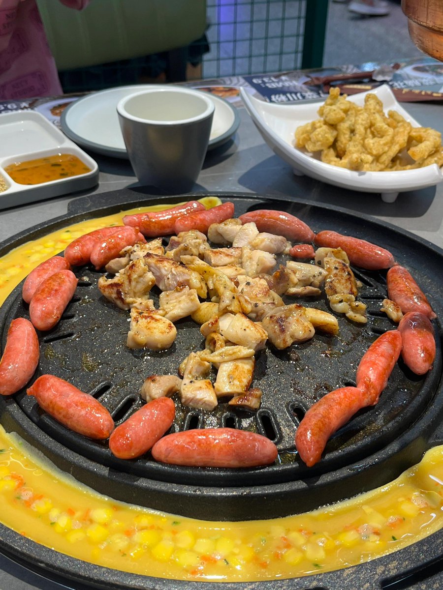 AnnCuute's tweet photo. Under the starry sky, the taste of barbecue blends with nature. Let us enjoy every bite of the beauty during this barbecue time. https://t.co/p9D2oeyewJ
