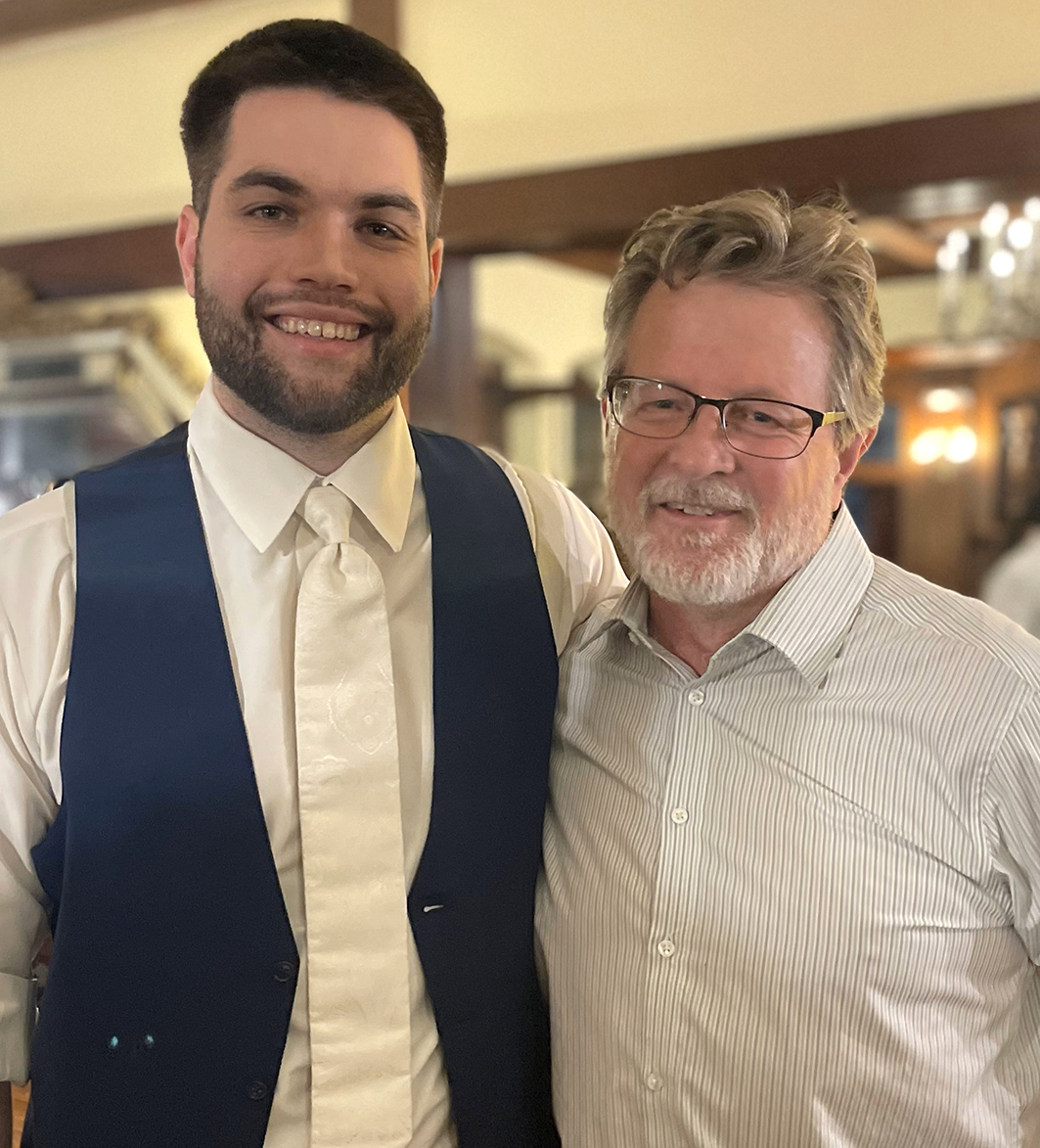 Development (@dev_journal) on Twitter photo To find out more about the people behind the paper, we caught up with first author <a href="/KevinEmmerich3/">Kevin Emmerich</a> and corresponding author Jeff Mumm <a href="/HopkinsMedicine/">Johns Hopkins Medicine</a>:
journals.biologists.com/dev/article/15… To find out more about the people behind the paper, we caught up with first author <a href="/KevinEmmerich3/">Kevin Emmerich</a> and corresponding author Jeff Mumm <a href="/HopkinsMedicine/">Johns Hopkins Medicine</a>:
journals.biologists.com/dev/article/15…