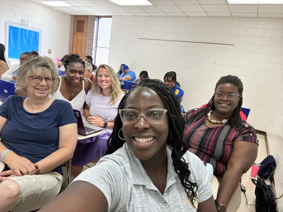 gcmstrackteam's tweet photo. Gray's Creek Middle School was represented at the Full Throttle with CTE content @cte_ccs @CumberlandCoSch  #WeAreCCS #FullThrottle https://t.co/BwoyWHtCRF