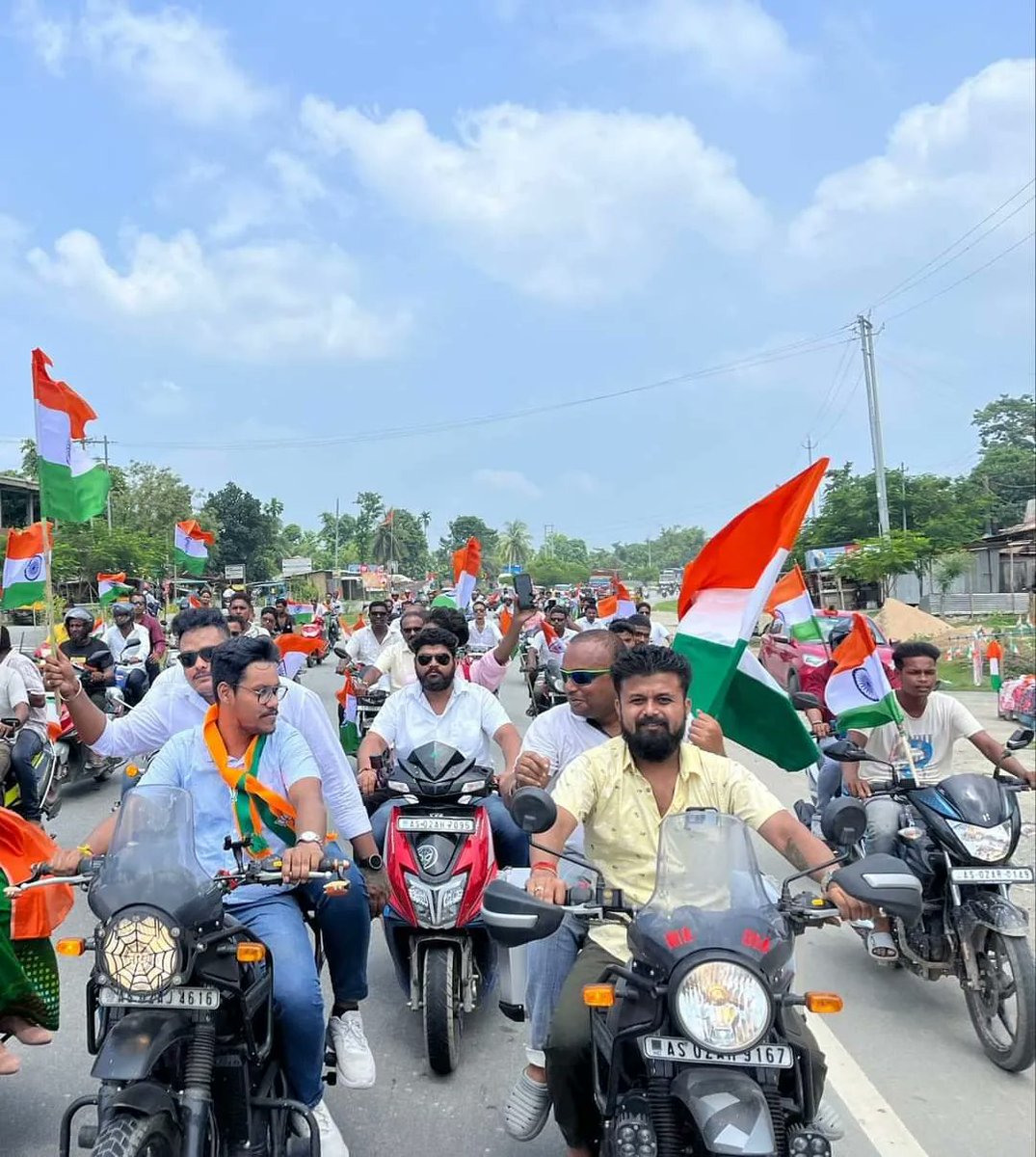 BJYMAssamPrdsh's tweet photo. Glimpses of #TirangaBikeRally, held by Kaliabor district in Samaguri Vidhansabha today in lieu of #HarGharTiranga Abhiyaan.
#HarGharTiranga
#BJYMAssam
#TirangaBikeYatraAssam https://t.co/Fc8mQVjagm