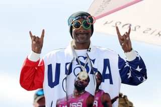 A1exCohen's tweet photo. NBCU's primetime coverage of the Olympics captivated 366 million viewers! Check out the full story to see how this year's Games shattered records. #ComcastEmp https://t.co/Q4M4ZhaeZG https://t.co/bMBE2HrV00