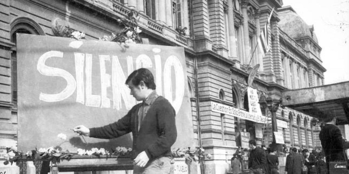 ¡Que vivan los estudiantes!

Por la memoria, por el futuro: #NuncaMás Terrorismo de Estado