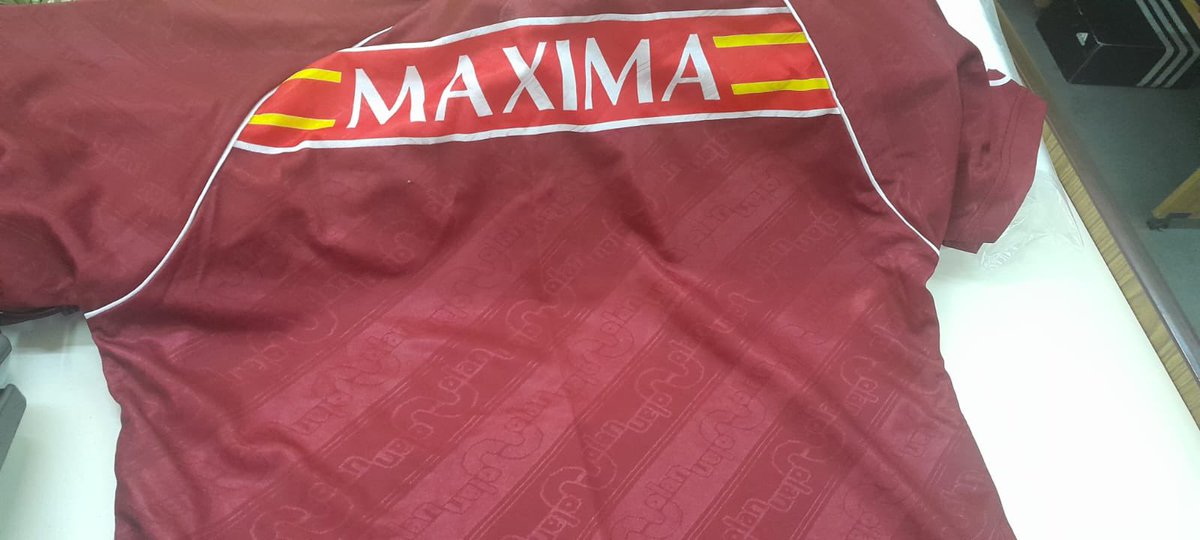 golretro's tweet image. Preventa por MD 

Camiseta Original Re edición Marca Olan Talleres de Cba 

#talleres #bordo #olan