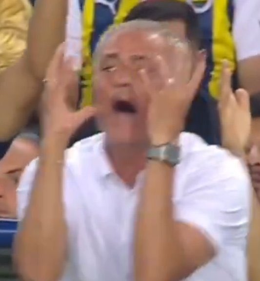 RalfGoldmann's tweet photo. @pivotdokuz HAHAHAHHAHAHAHA aglak bahce. Noldu türk hakemleri olmayinca böyle sikerler iste adami reziller https://t.co/LbCsWmul3G