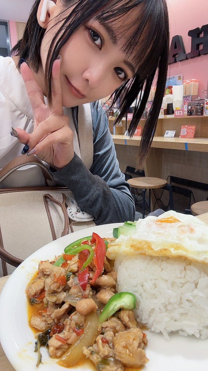宮崎リン(巨乳だもん) tweet media