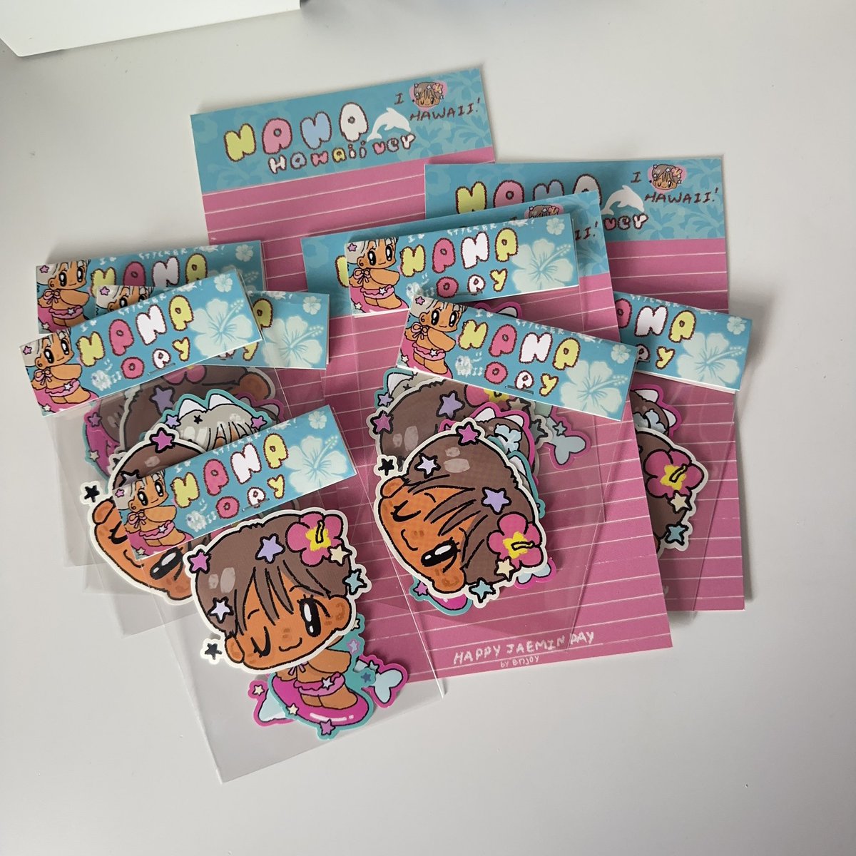 enjoysunsan's tweet photo. 🏝️ Pls rt 🏄🏼‍♀️
Pre Order sticker
( now - 21.08) * หรือครบจำนวน

Price  35 baht / set
           
       shipping 35 baht 📦

🐠shop: https://t.co/UC5skPFweM https://t.co/HJudunrlmq