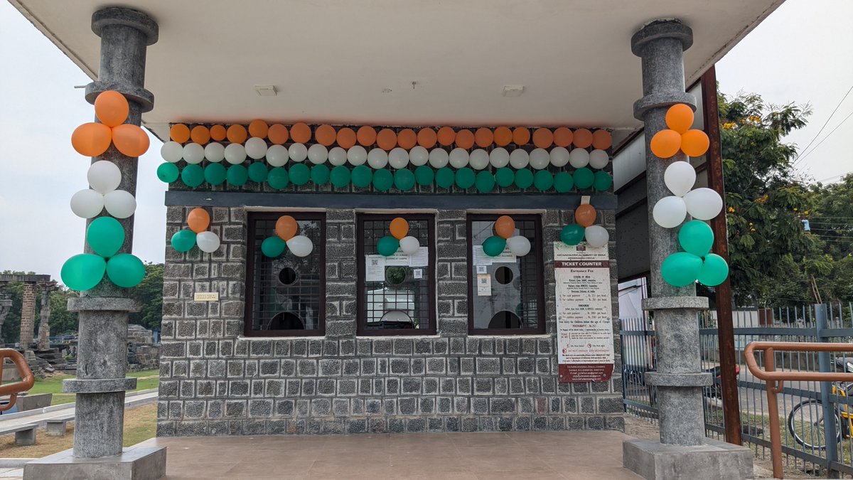 asi_hyderabad's tweet photo. Ticket counter at Warangal Fort decorated with Tricolor balloons #HarGharTrianga
@MinOfCultureGoI
@ASIGoI https://t.co/m0RSSCcC07