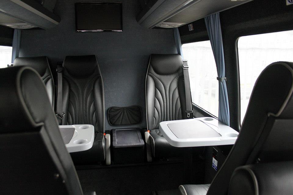 GoGutsi's tweet image. We are London’s leading professional commuting and private hire service offering immediate pickup anywhere in London.
 #LondonCommuting #PrivateHireLondon #LondonTransport #LondonPickup