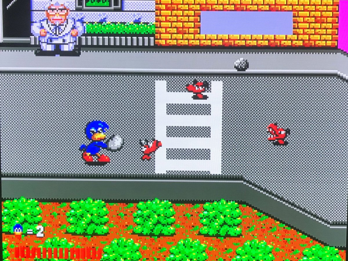 sekiro_51's tweet image. 海外マスターシステムのセガ ダイナマイトダックス💣箱絵の頭だけの不気味な犬はNice Doggy🐶強力ぐるぐるアッパーパンチをお見舞いだ✊後ろに立ってるのはKFCの…🍗これがコンシューマー化困難な理由?😅Roller Catにバズーカ発射🛼Hiro師匠の軽快なBGM👍
#segamastersystem 
#DynamiteDux #sms