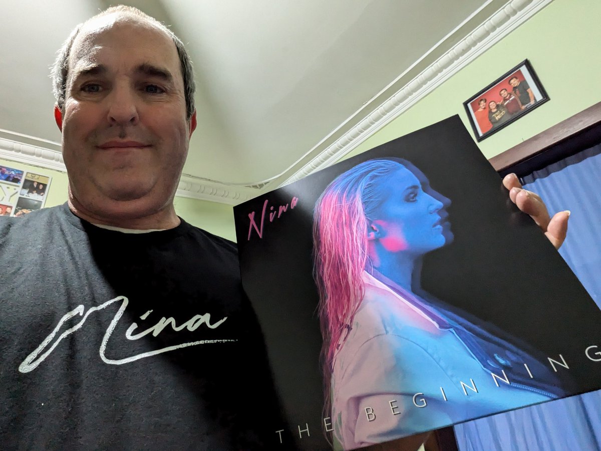 Curzon79's tweet image. Today I&apos;m the happiest #synthian ever with these lovely records arriving. @ILOVENINAMUSIC

#synthwave