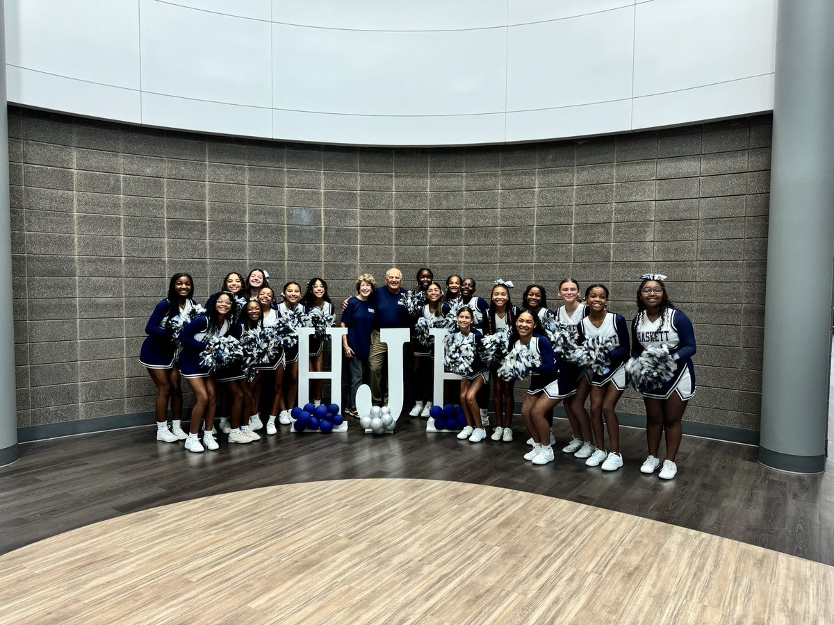 PattyAlejandraL's tweet image. Estamos Listos Huskies 💙💙💙@katyisd @HaskettJH @BYoungHJH #WeAreHaskett #KatyISDFirstday