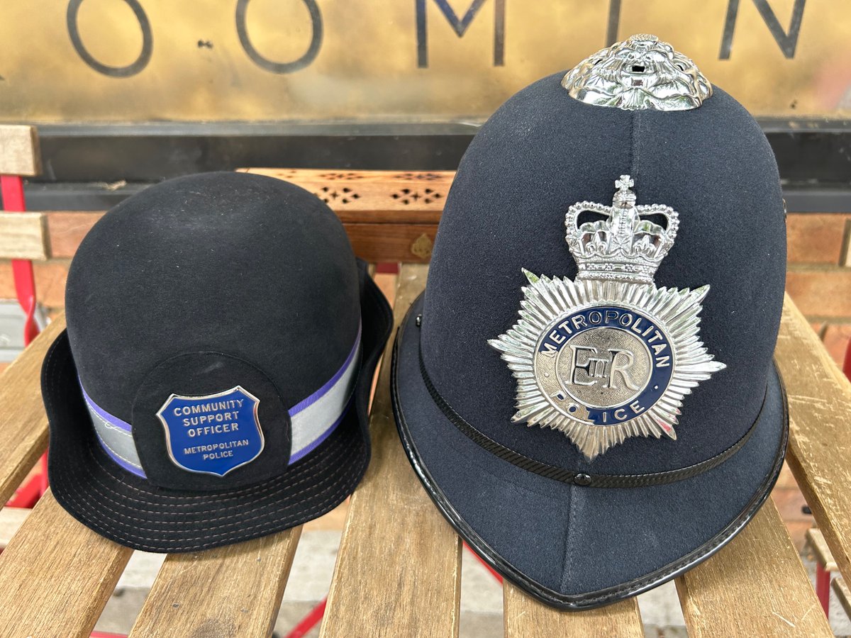MPSGrangeYE's tweet photo. A reminder to our residents that @MPSGrangeYE SNT Officers are at #TheLuncharian , 7 Vera Avenue, N21 1RE right now (14/8/24) from 2pm to 3pm for a Community Contact Session... so please come down and see us for a chat!!
#CommunityContactSession https://t.co/Xxqbaeaebi