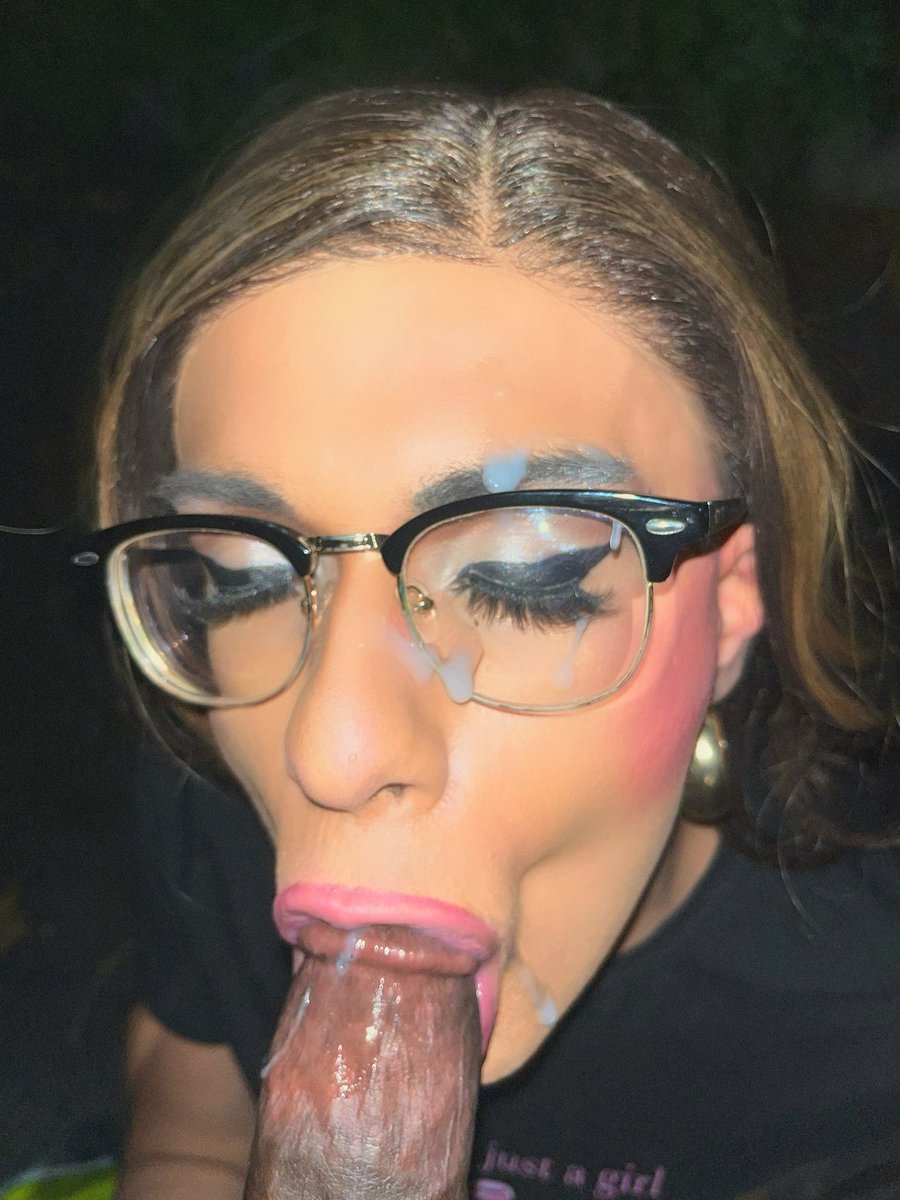 RT if you would cum on my face? #dmvfreaks