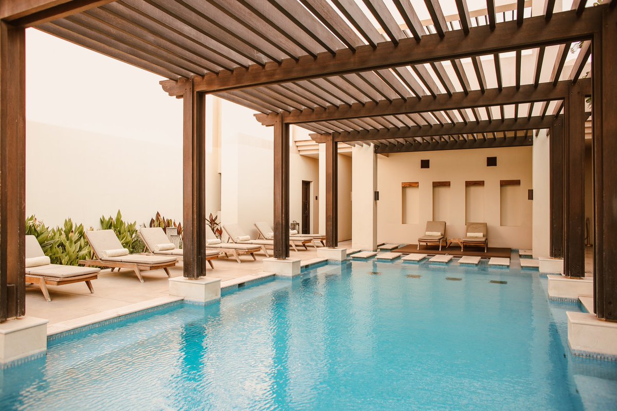 TheChediAlBait's tweet photo. Escape the ordinary and elevate your day with our spa and pool or lunch and pool day passes.

Book now: https://t.co/plhCyqzf0w

#DayPassOffer #SpaandPool #SummerDayPass #Sharjah #PoolTime #LunchandPool #TheChediAlBait #GHMHotels https://t.co/Ocpoc1Xe9C