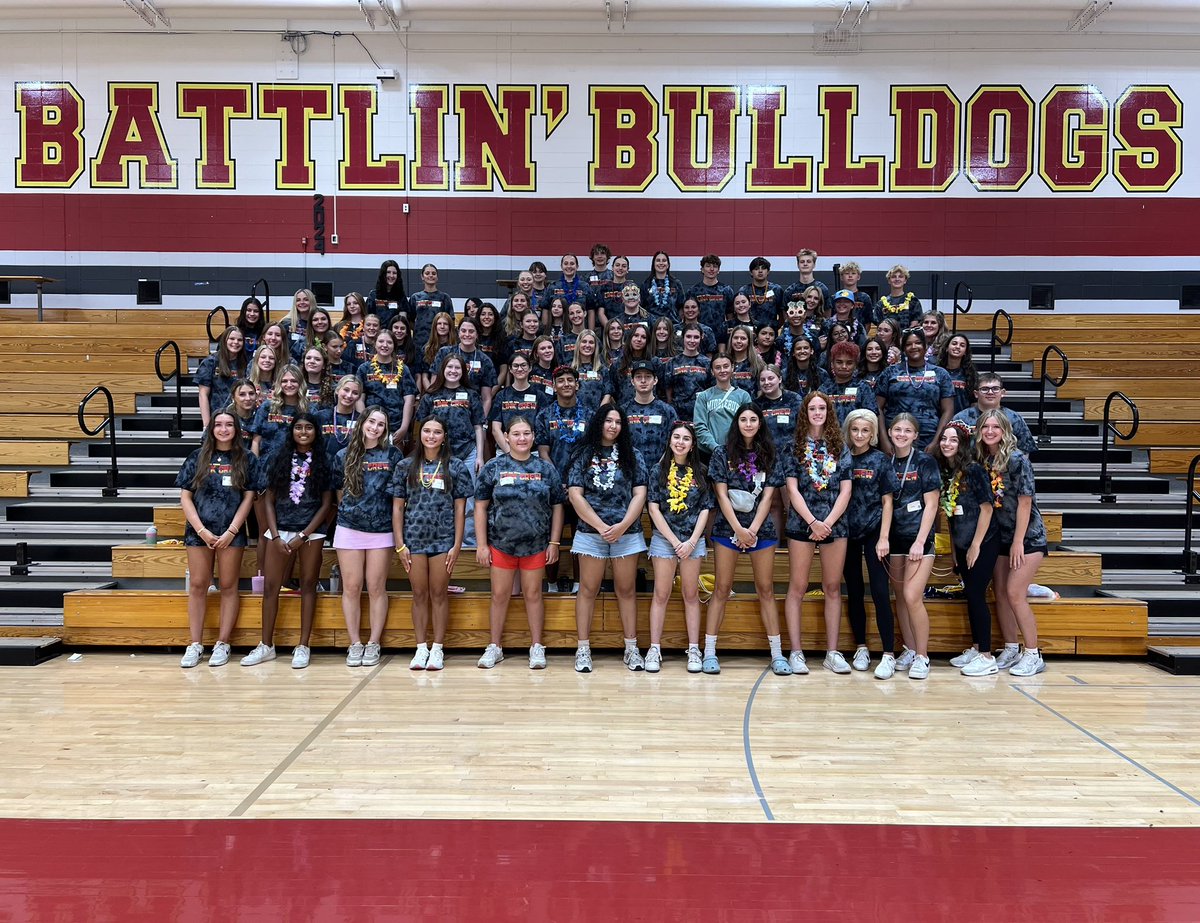 BHS_LinkCrew's tweet photo. We had an awesome Frosh Fest freshmen orientation yesterday and Welcome to the Class of 2️⃣0️⃣2️⃣8️⃣!! 
❤️💛❤️💛❤️💛
Today we welcome ALL students back to BHS!! 
Let’s make it a great year Bulldogs! Happy 1st Day! https://t.co/9st9x4GyBl