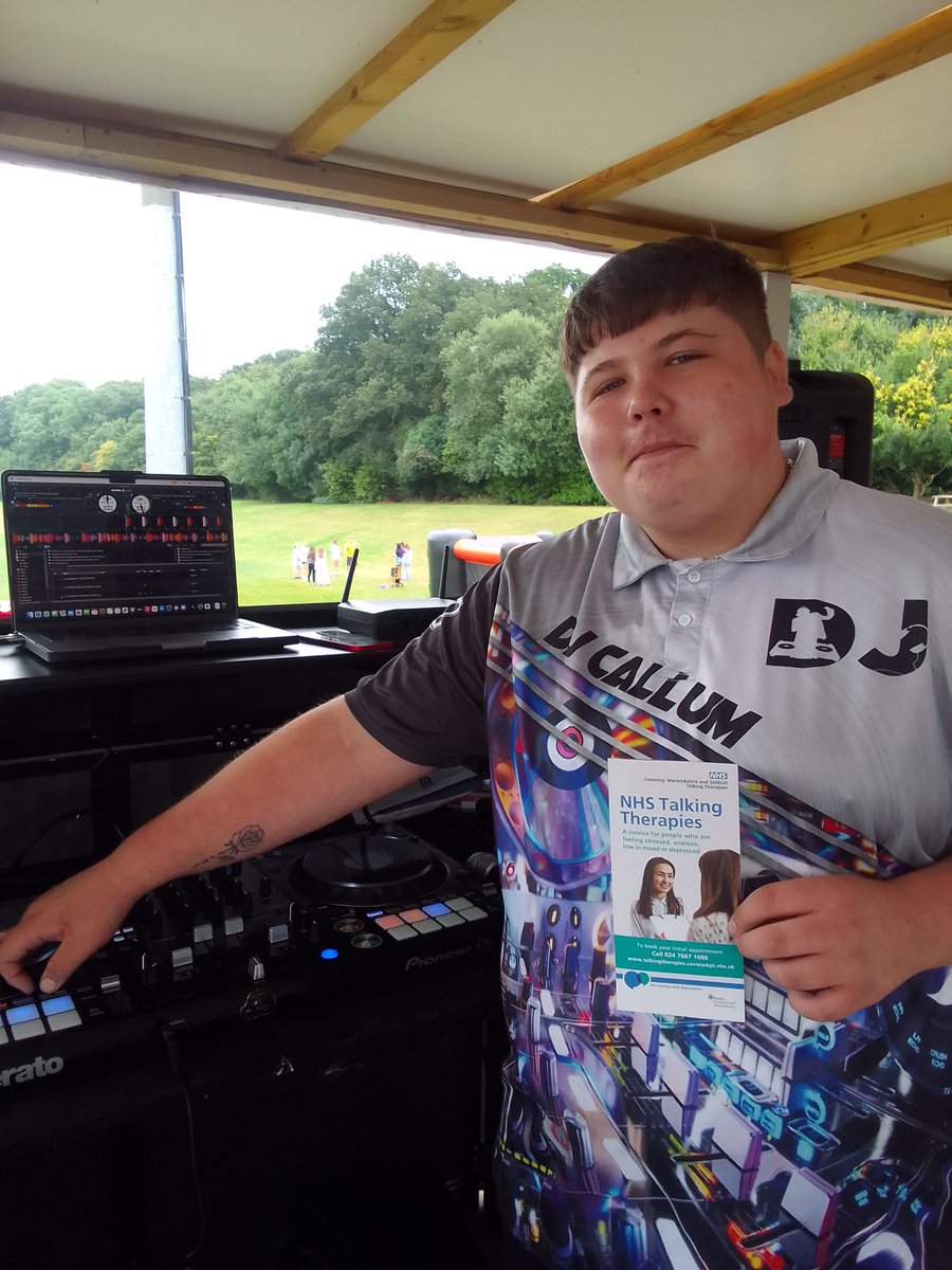 CWPTTalkTherapy's tweet photo. We're with @cwmind Mind Charity's 'Calm Your Mind' event at the Broad Street Rugby club today until 4pm! Come and meet us for some mental health support, guest speakers, food crafts and a live DJ🌟
FYI: It's a free event! 

Don't miss out on this fun-packed event🤩 https://t.co/9qSUF4v4Mq