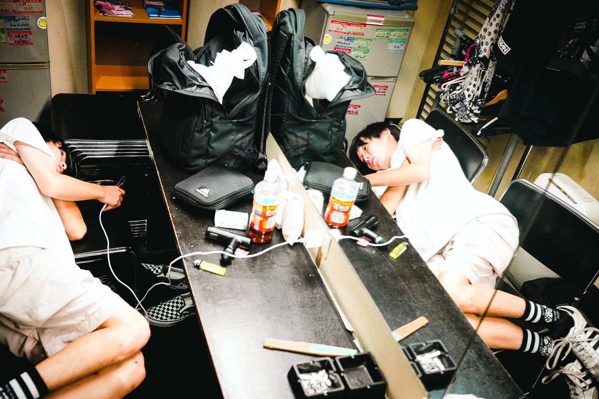 AMADA__SHINSUKE's tweet photo. GAMG AGE TOUR 2024 始まった
朝から仙台の好きなお店行って美味しいご飯食べて仙台満喫出来ました。
KUZIRAとの時間はこのツアーに限らずいつも楽しすぎて一瞬で終わる
今回も濃いめ濃いめで東北で限界まで行きます

仙台は来月、スピッツのイベント。
ロックのほそ道で帰ってきます🤝

Photo 橋本塁 https://t.co/i94DEi9mnn