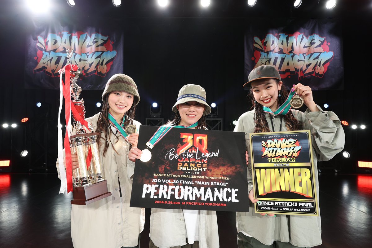 DANCEDELIGHT_JP's tweet photo. 予選大会を勝ち抜いたファイナリスト28チームが参戦した “DANCE ATTACK!! 2024 FINAL高校生の部” 見事優勝の栄冠を手にしたのは大阪をレペゼンするHIP HOPチーム "MaDpHaT"

///// 高校生の部 /////

▼WINNER
MaDpHaT（HIP HOP/大阪）

▼2nd PLACE
BabyBoo（HIP HOP/三重）

▼3rd PLACE
SOLINA（SOUL&WAACKING/山形）

▼SPECIAL PRIZE
NUMA（HIP HOP/神奈川）
Growth（LOCKING/京都）
Soooooulful（LOCKING/沖縄）

///// MC & JUDGE /////
TAKE-C, Take, MC USK, おかよ, DAI, Takuya