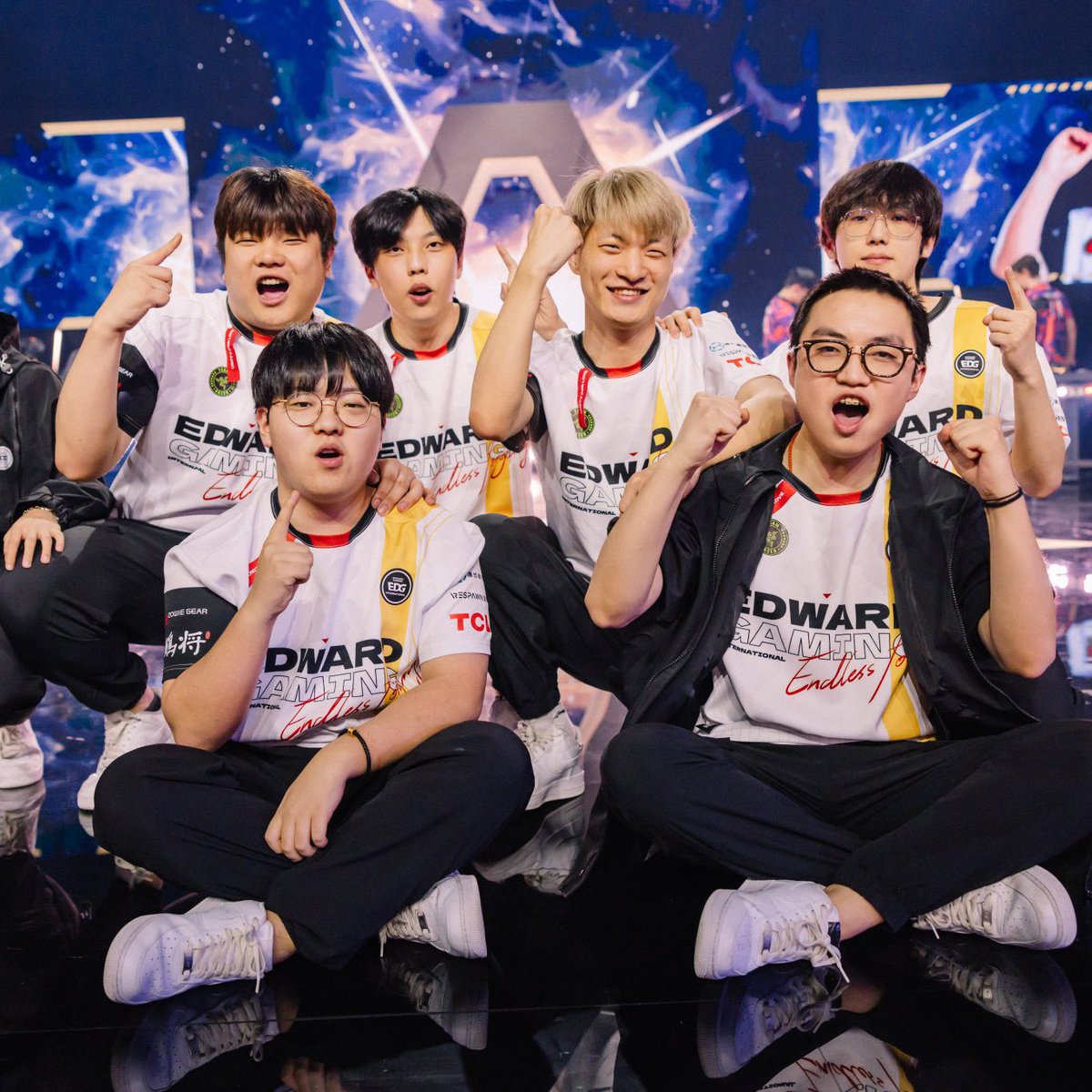 ATUALIZADO tweet media