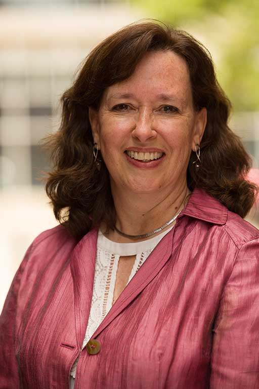 Johns Hopkins GIM (@hopkins_gim) on Twitter photo #HopkinsGIM Director Dr. <a href="/jmclark_md/">Jeanne Clark</a> is taking on a new role as Chair of Medicine at <a href="/RWJMS/">Rutgers RWJMedSchool</a>. Please join us in congratulating her on this momentous achievement! She will be dearly missed, but we look forward to watching her thrive in this new chapter.
rutgers.edu/news/rutgers-n… #HopkinsGIM Director Dr. <a href="/jmclark_md/">Jeanne Clark</a> is taking on a new role as Chair of Medicine at <a href="/RWJMS/">Rutgers RWJMedSchool</a>. Please join us in congratulating her on this momentous achievement! She will be dearly missed, but we look forward to watching her thrive in this new chapter.
rutgers.edu/news/rutgers-n…