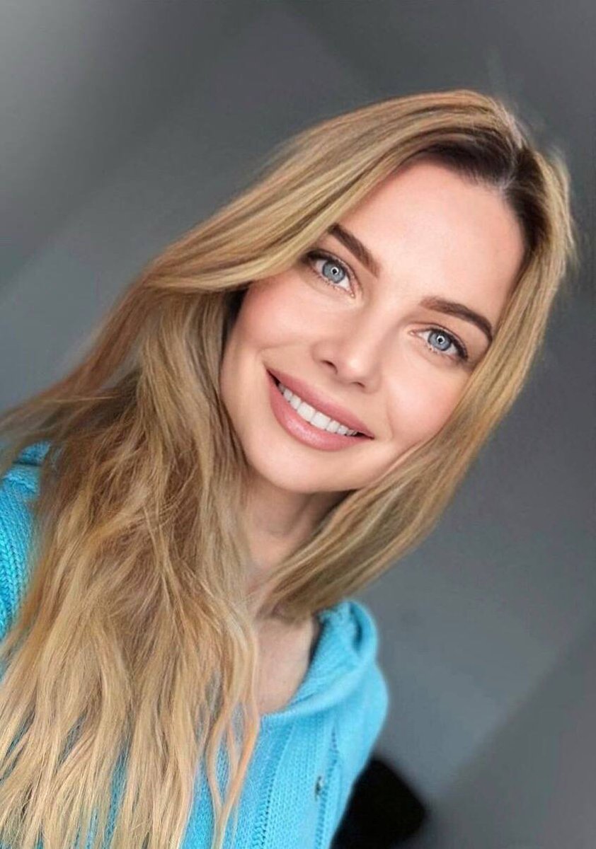 LadiesUkrainian's tweet photo. 💞 https://t.co/3YbKTarOfP Tatiana is looking for a man who can truly listen and understand her, someone who can feel her emotions and experiences. Empathy creates a special bond between two people.
#EmpathyConnection #blonde #ukrainegirl #dating #victoriyaclub https://t.co/u7L2v91Z4X