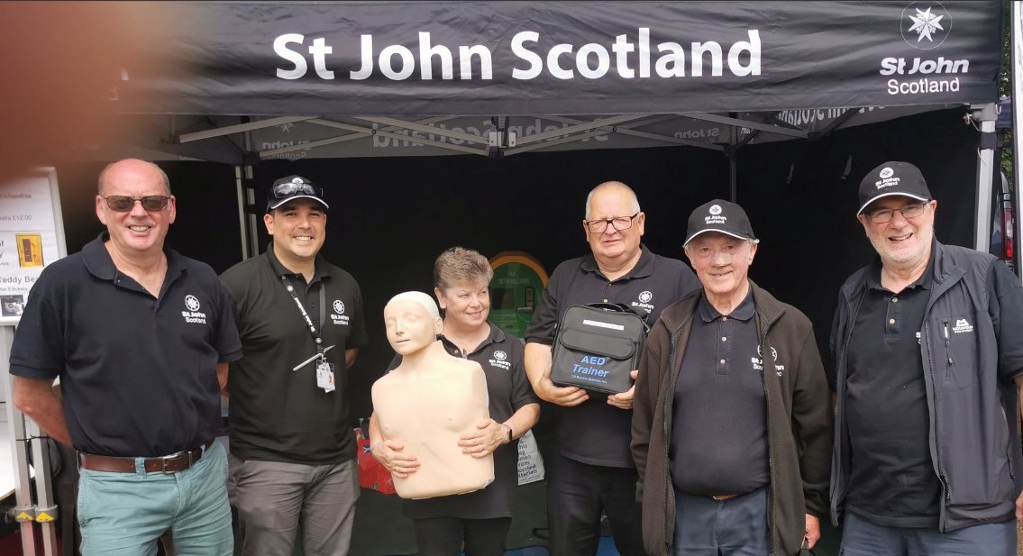 St John Scotland Aberdeen and NE Area attended the Banchory Show.

The team delivered bystander CPR awareness sessions as well as having some fundraising activities.

Thank you to all the volunteers who helped out on the day!
#savinglivestogether #CPR #defibrillator #volunteers