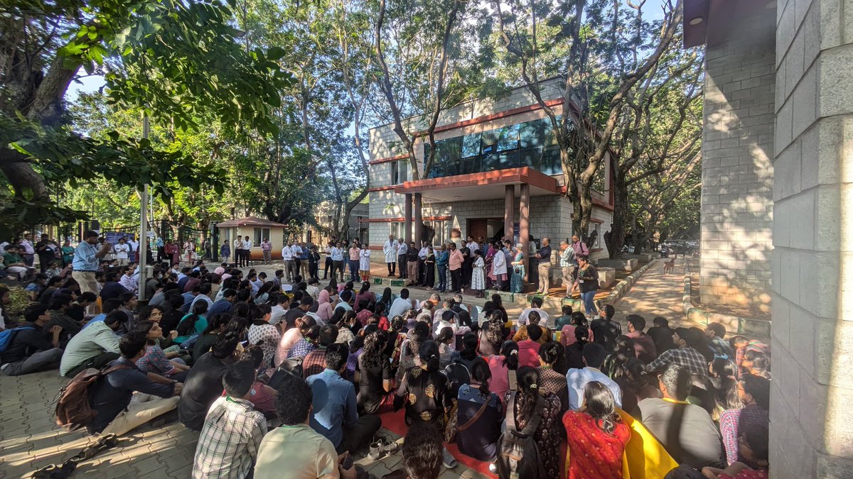 RDA_NIMHANS's tweet photo. NIMHANS Faculty Association extended their support and solidarity with the resident doctors  
#BENGAL_HORROR 
#abhaya
#NIMHANSwithRGKAR
#WeWantJustice https://t.co/Ul2gWrwh7T
