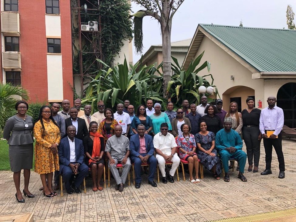 The <a href="/UKHSA/">UK Health Security Agency</a> #IHR_Strengthening Project, <a href="/FAONigeria/">FAO Nigeria</a> &amp; <a href="/WHONigeria/">WHO Nigeria</a> are collaborating with <a href="/EHS_Division/">EHSDivision, Federal Ministry of Environment.</a> to review the National Environmental Surveillance Guidelines. 

This will integrate health data, define reportable incidents, and strengthen cross-sector collaboration.
🇬🇧🤝🇳🇬