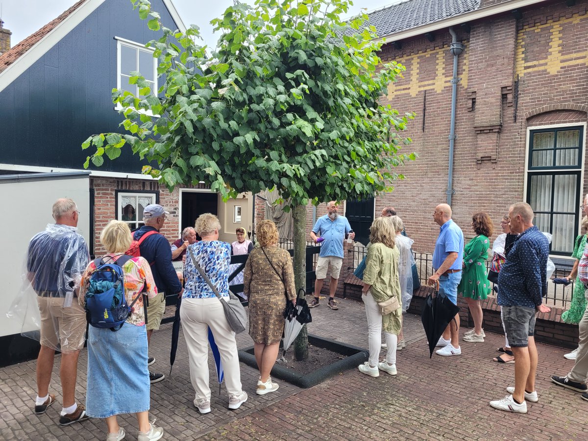 Waar <a href="/TouristInfoUrk/">Tourist Info Urk</a> en <a href="/Museumopurk/">museumurk</a> elkaar tot een hand en een voet zijn. Alles om de toerist een leuke dag te bezorgen. #stegentocht #urkpromotie #urkistop #museumurkistop