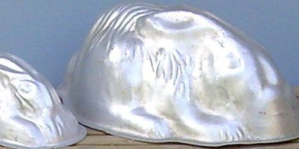 VintageKitchen_'s tweet image. Bake a fun cake or make a jelly with our #vintage aluminium bunny moulds. 🐇 🐇 🐇  bit.ly/2b2vggq 

#wednesdaywisdom #kidsplay #vintagehome