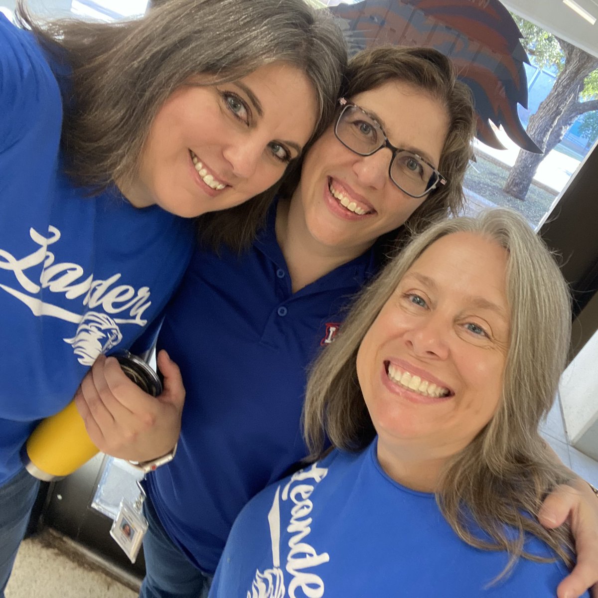 Everyday is a great day to support THE Leander HS, but especially the first day. 💙🦁❤️
#prideinthe001 #1LISD