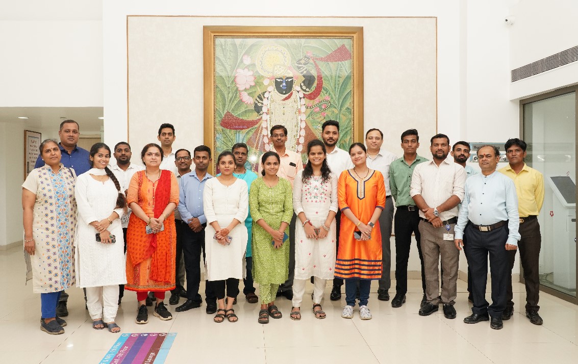 KDAHEmployees's tweet photo. We proudly celebrated Independence Day at @KDAHMumbai! 🇮🇳 It was a day filled with patriotic spirit and unity as we honored our nation's freedom and progress. Together, we cherish the values that make our country strong. #IndependenceDay #KokilabenHospitalMumbai #LifeAtKDAH https://t.co/82mK1ZoY7n