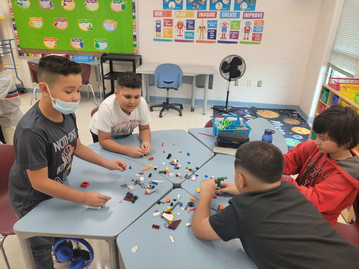 ⚙Angelina Salazar, M.Ed.👩‍💻 tweet media