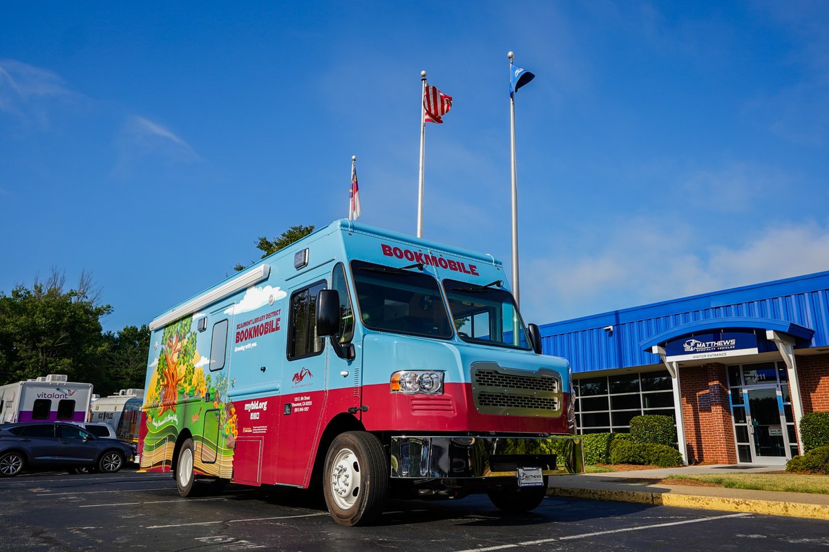 MSVehicles's tweet image. Dive into the magic of reading!! 📚
From the exterior that sparks adventure to the thoughtfully designed interior, the Beaumont Library District’s bookmobile is a journey of wonder and excitement!

#bookmobilejourney #specialtyvehicles