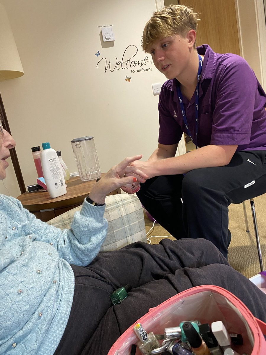 Orchard_Gardens's tweet image. Self-care isn&apos;t selfish, it&apos;s essential 💆‍♀️💜

#pampertime