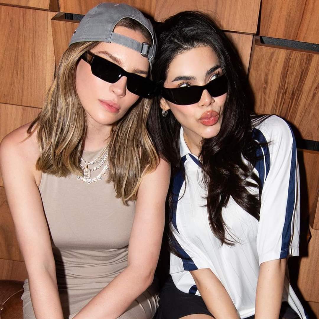Ra0lin's tweet photo. El dueto de @belindapop y @keniaos saldrá en el mes de Octubre y el video se grabara en LA. https://t.co/1YCHo3ZIDm