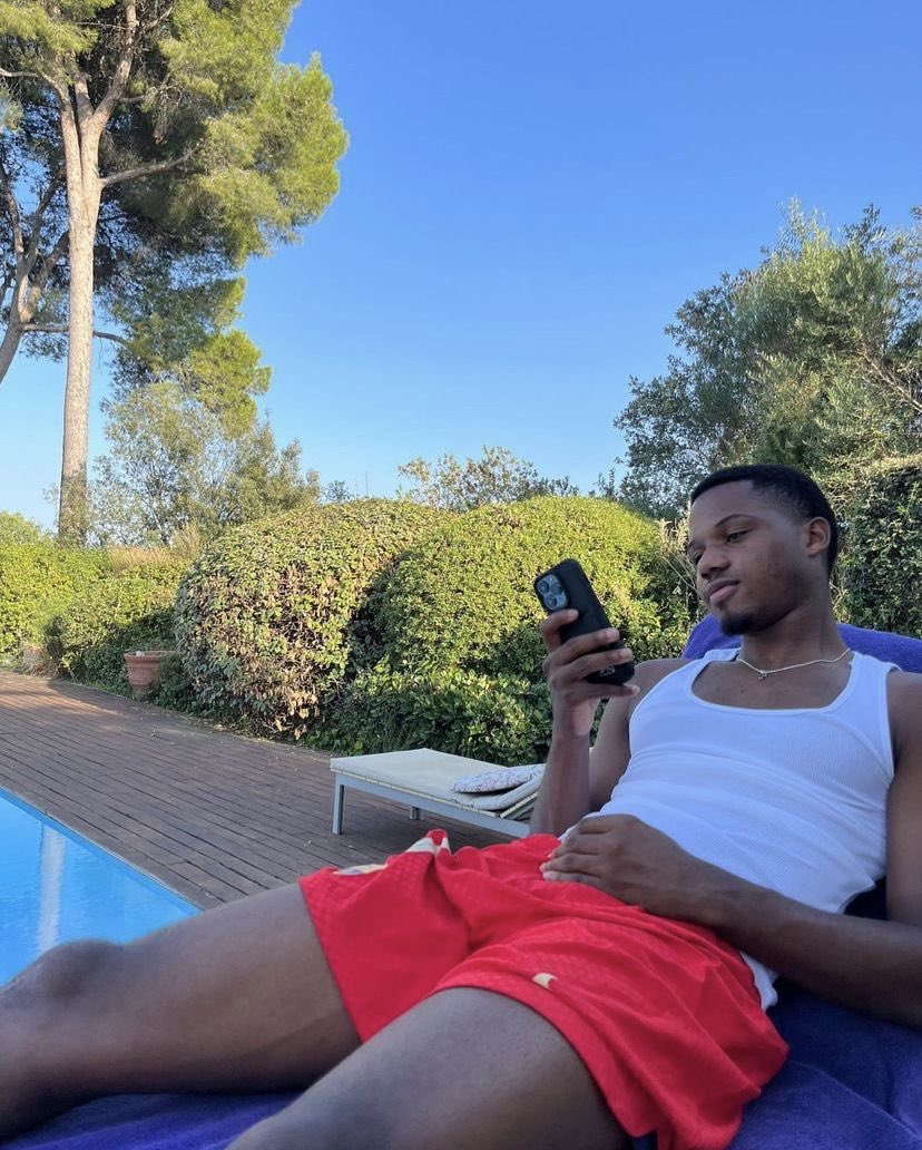 ⠀⠀
⠀⠀⠀⠀⠀⠀⠀⠀⠀⠀𝗜𝗡𝗦𝗧𝗔𝗦𝗧𝗢𝗥𝗜𝗘𝗦
⠀⠀⠀⠀⠀⠀⠀⠀     @𝐀𝐍𝐒𝐔𝐅𝐀𝐓𝐈𝟏𝟎
⠀⠀⠀⠀⠀⠀⠀⠀⠀⠀ 
⠀ ⠀⠀     Disfrutando del veranito ☀️
⠀