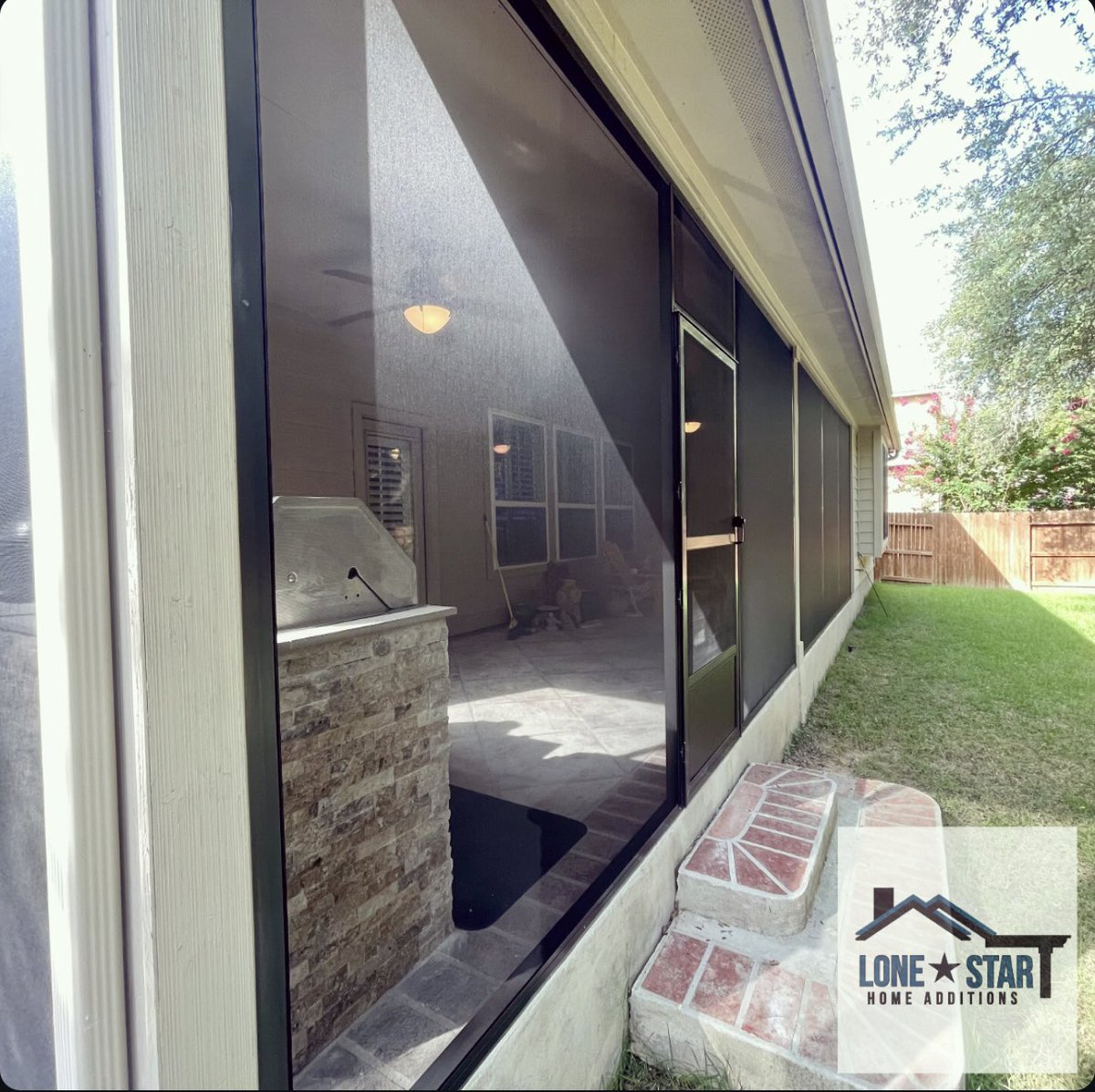 LSHomeAdditions's tweet image. Check out the latest from Cibolo, Texas! 🎉 Just completed another breathtaking screen enclosure project, bringing a touch of elegance and practicality to this home. Our team is dedicated to delivering exceptional results with every project. 

lonestarhomeadditions.com
210-986-0628