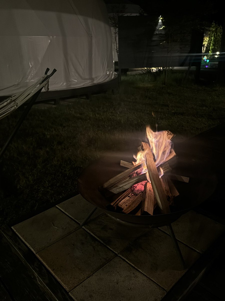 y__jjmk's tweet photo. ひまわり畑からグランピングで花火に焚き火とBBQまで
1日でギュッと���を詰め込んだ大満足旅行だった〜

今年も幸せな誕生日になりました💐
毎度毎度彼女には感謝でいっぱい !! https://t.co/ziMYJD7Xjy