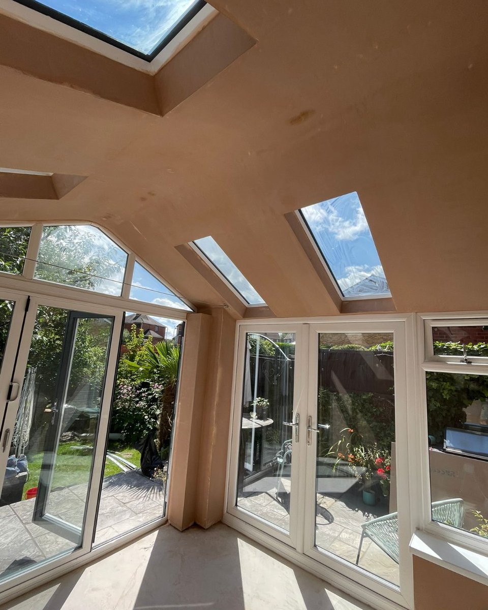 🏠 🌤 Conservatory plastering complete! 😍

We love to complete work that makes a real difference, if you'd like some home improvement work doing, why not get in touch with our team?  

📲 homeenergysaveuk.co.uk/#contact
#Homeenergysave #Home #energy #damp #mould #condensation