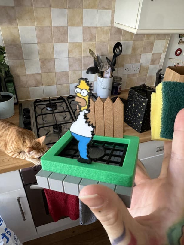 dailysimpsons's tweet image. Homer Simpson sponge holder. Now this is clever.