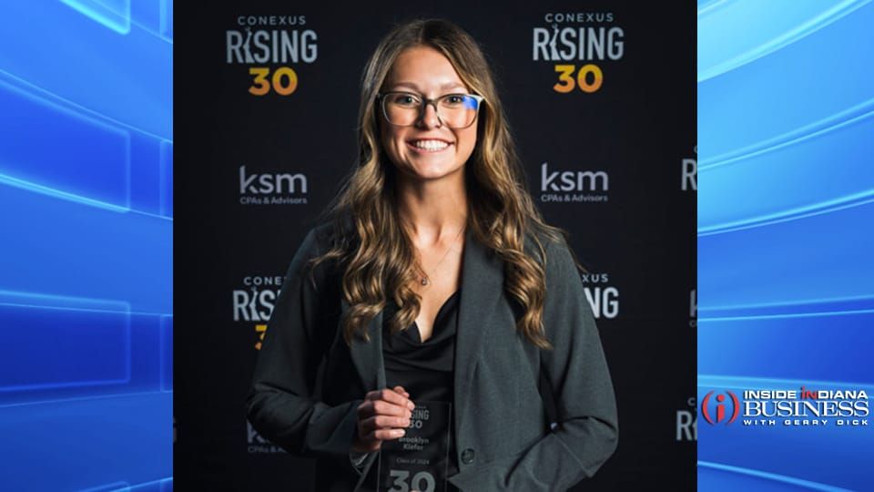 Mitzi_S_Morris's tweet photo. Earlier this year, Brooklyn Kiefer—JEM production mgr at NE Dubois Jr/Sr High—was included in @Conexus_IN's Rising 30 class.
I spoke with her on behalf of @IIB about the role she played in the student-run business.
https://t.co/zOLS6JDUsu
#contributingwriter #journalist https://t.co/eJqlQpZnef