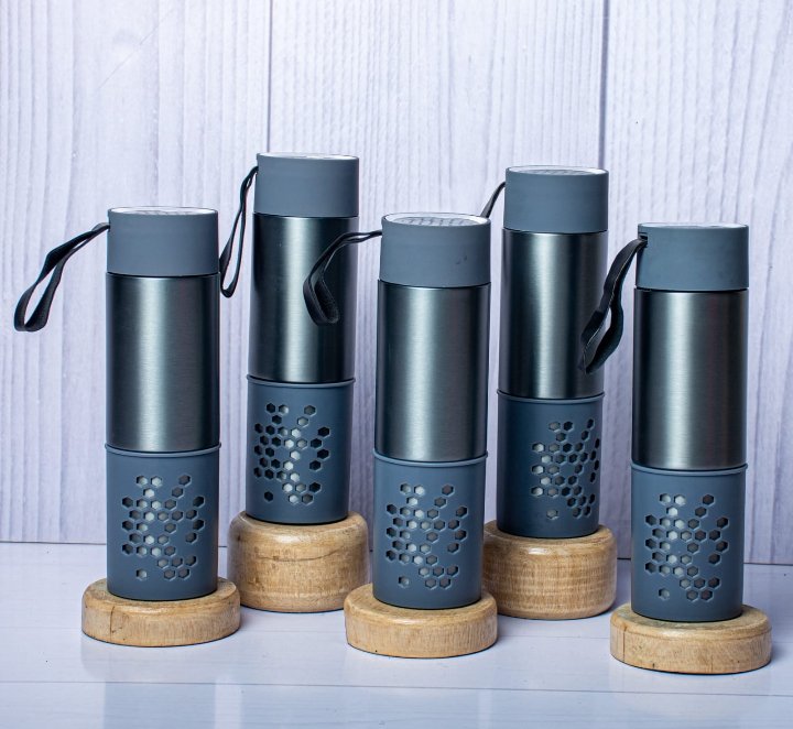 promo_shoppe's tweet photo. Looking for the perfect birthday gift? This 500ml thermal flask is just what you need!

It's high quality and keeps drinks hot or Cold. Ideal for coffee, tea, or chilled beverages

KES 1500/-
Call: 0715017200

..
#HandOverTakeOver
Waziri Mchapa Kazi
Jimmy Wanjigi
CS Rebecca Miano https://t.co/742dsbrj3Y