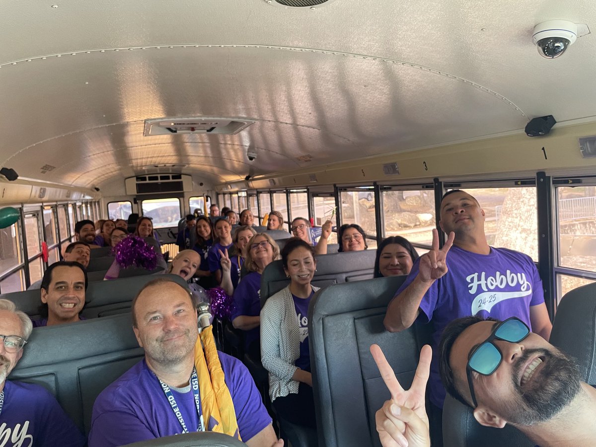 NISDHobbyHealth's tweet photo. Hawks taking flight to convocation 2024!💜💜💜⁦@NISD⁩ ⁦@ElCarranco1⁩ ⁦@NISDHobby⁩  #positivepurplepower https://t.co/FYsNc7Fs8n
