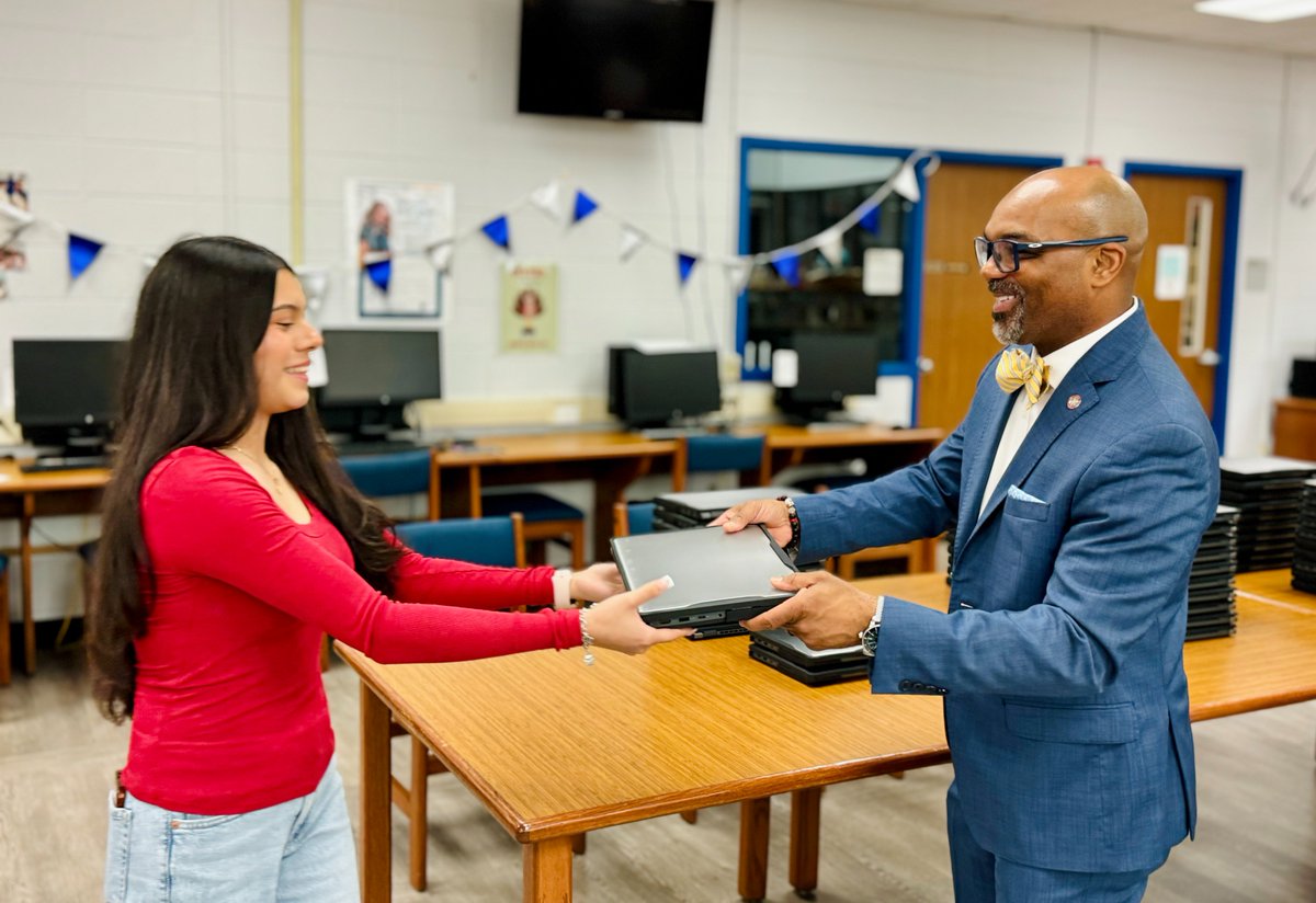Fort Bend ISD tweet media