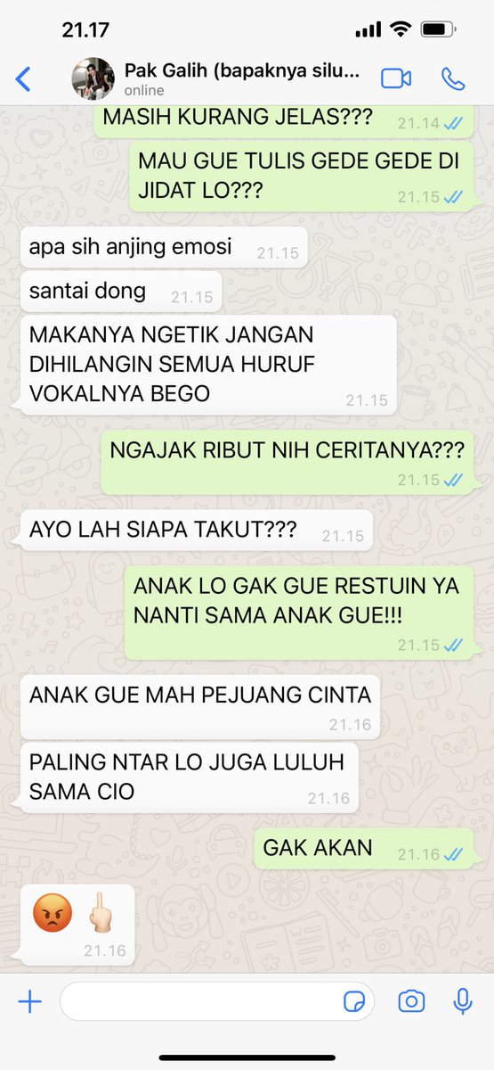 donsteacup's tweet photo. duo bapak-bapak ribut. https://t.co/NMWQCZ8fft