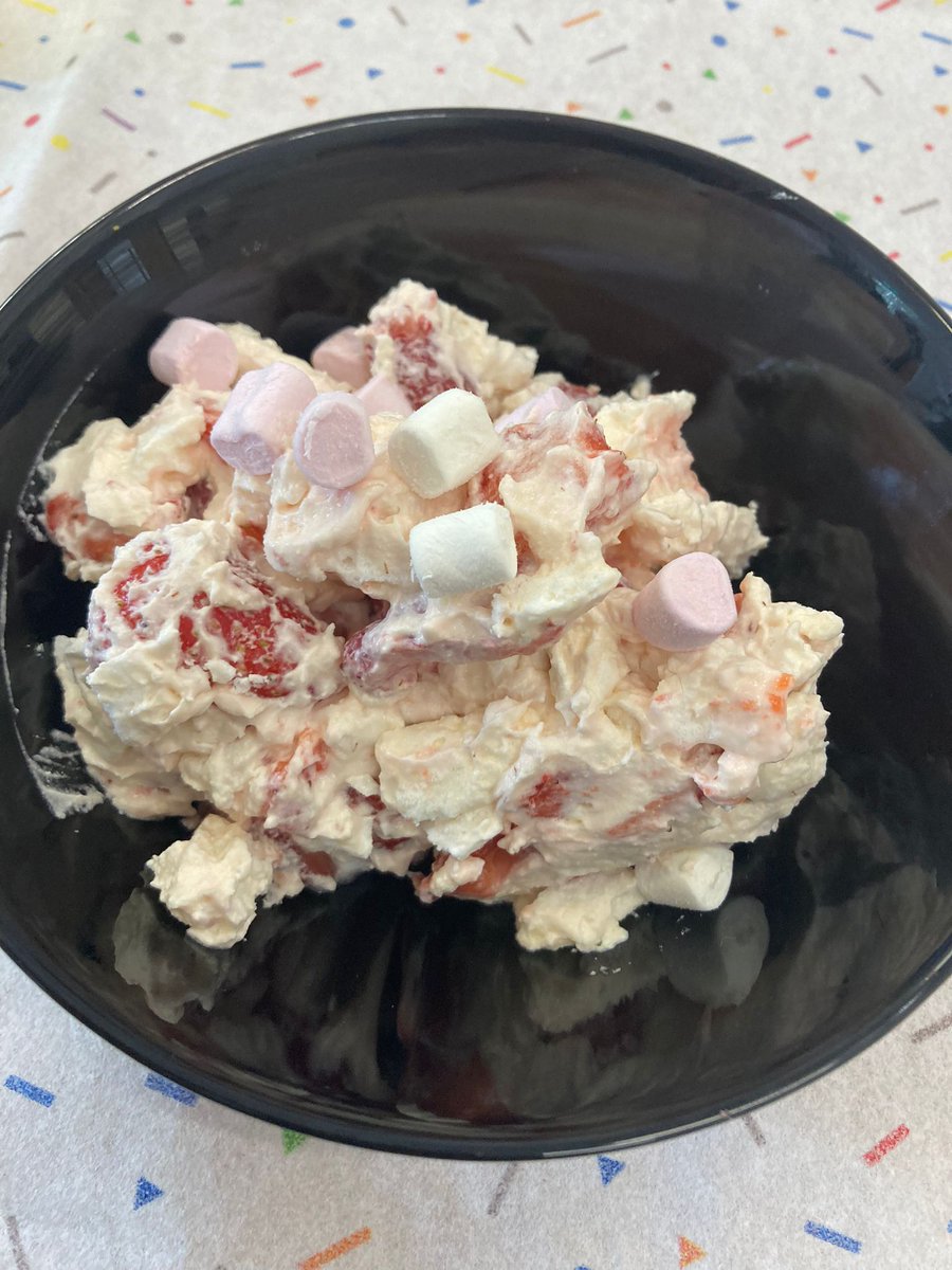 YMCAHumber's tweet photo. One of our residents is currently taking part in the CatZero PCC Personal Development Programme.

Today she invited Charlotte, one of our Housing Officers, to a meal which she prepped, cooked and served. 👏

#catzero https://t.co/edUOPSQ12v